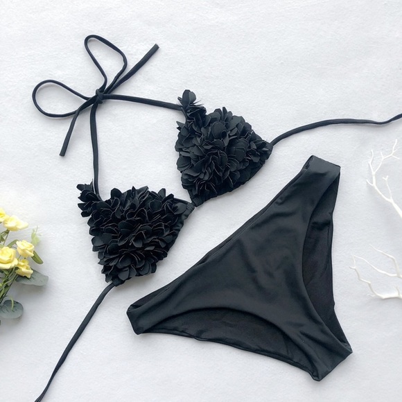 B2G1♦️🆕Fluffy Petals Black Bikini Set Swimwear - Picture 2 of 4